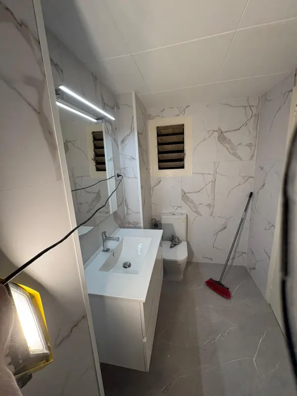 Reforma integral de baño en piso de Barcelona